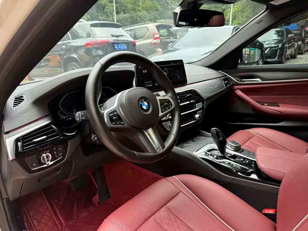 BMW 5 Series New Energy — фото 6