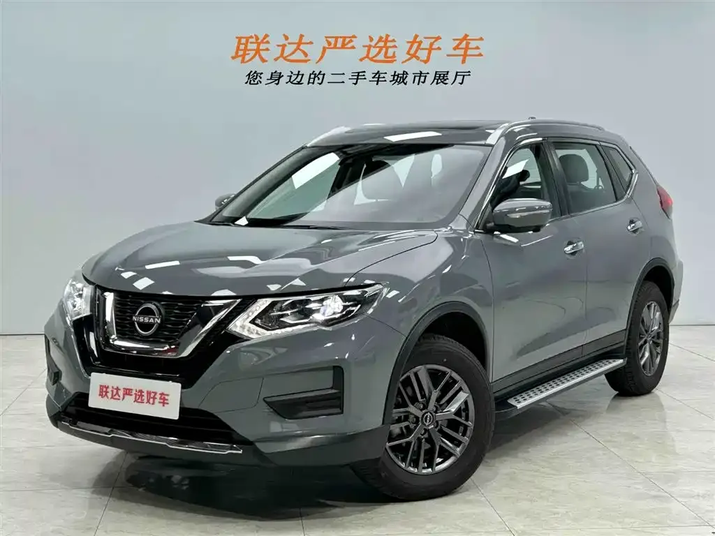 Nissan X-Trail — фото 1