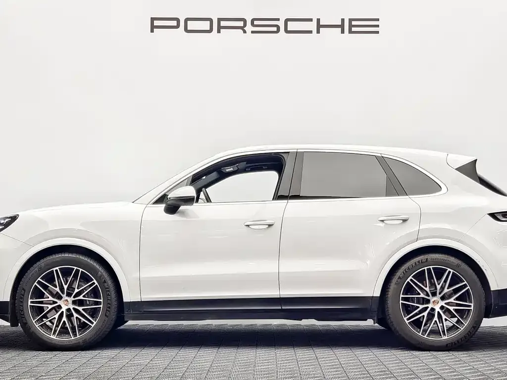 Porsche Cayenne — фото 3