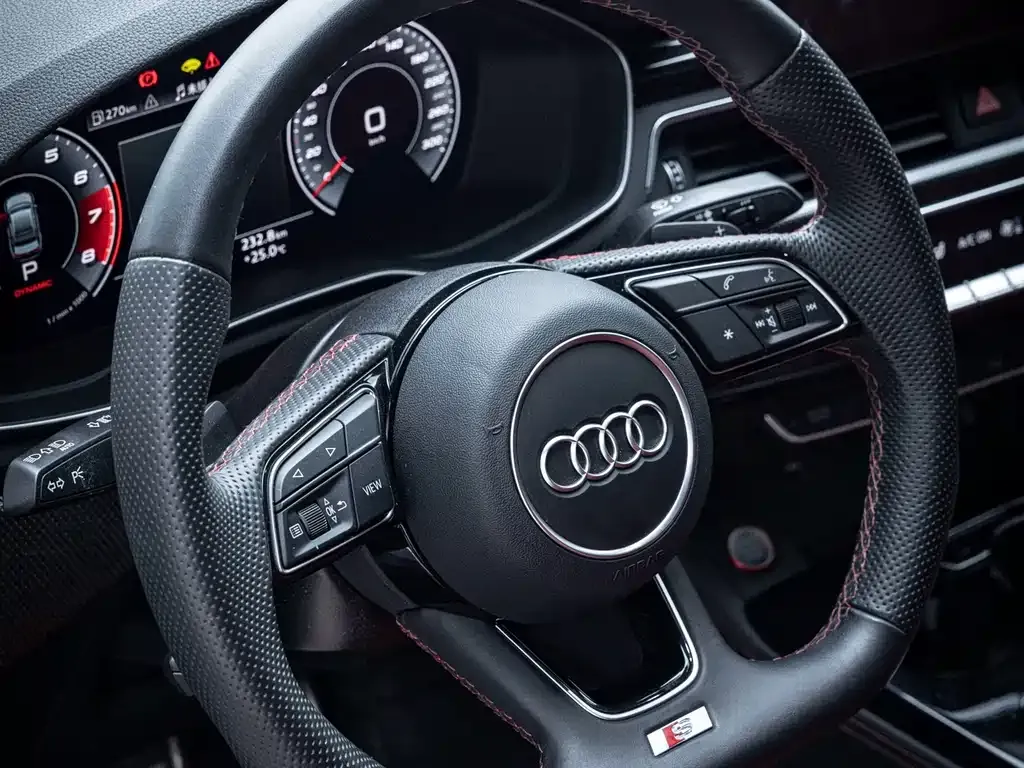 Audi S4 — фото 6