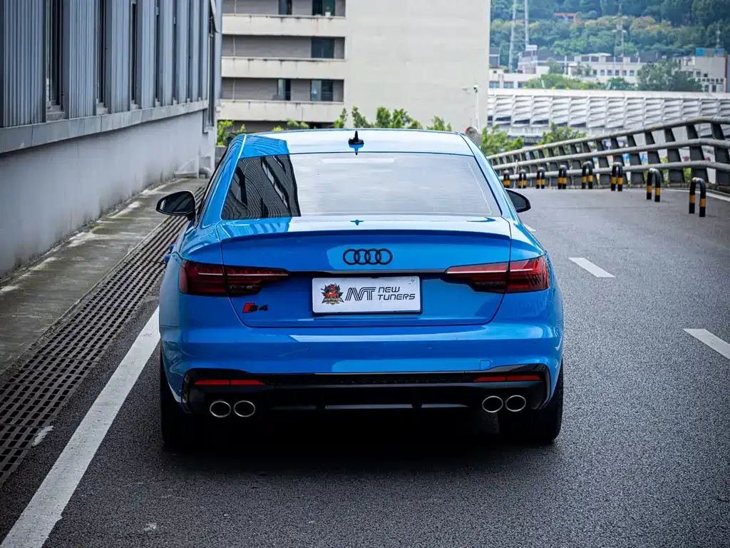 Audi S4 — фото 10