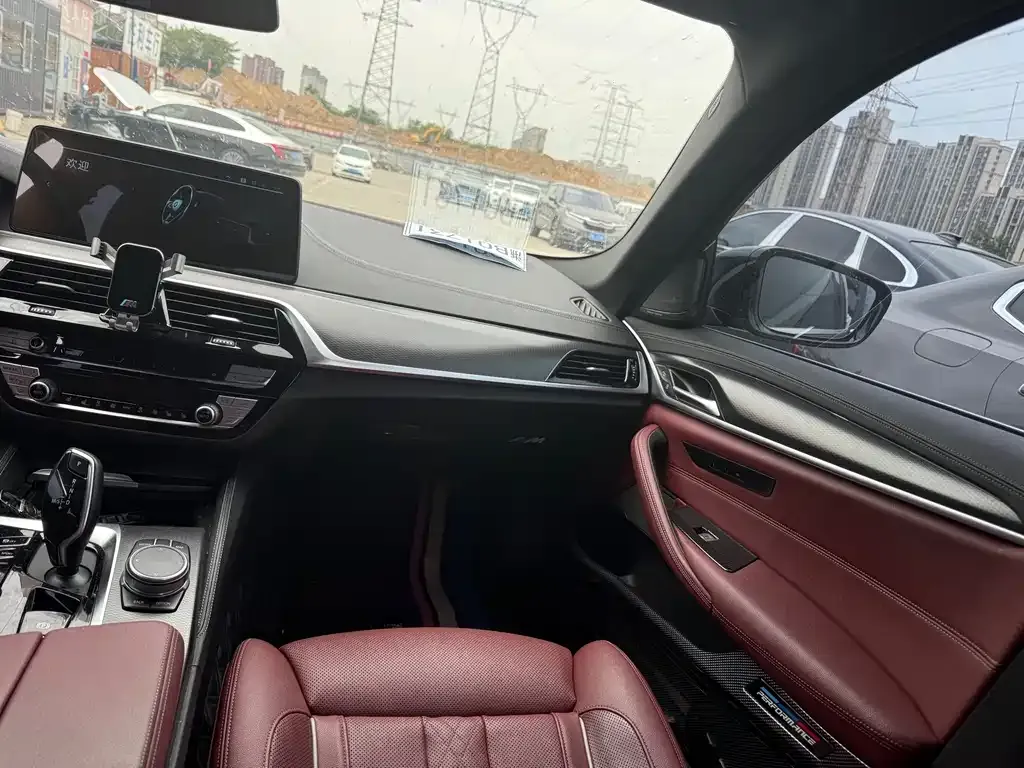 BMW 5 Series New Energy — фото 4