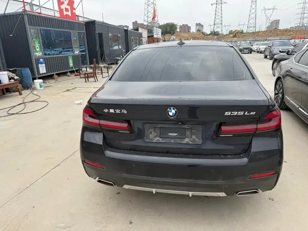 BMW 5 Series New Energy — фото 6