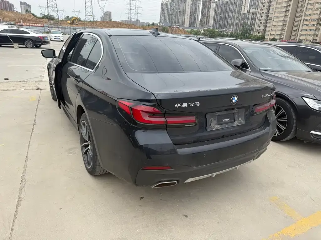 BMW 5 Series New Energy — фото 8