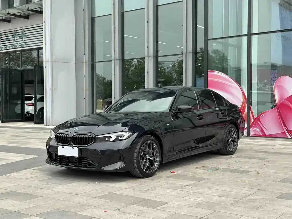 BMW 3 Series — фото 1