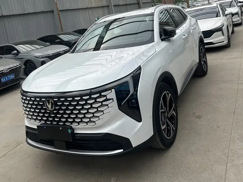 Changan CS55PLUS — фото 1