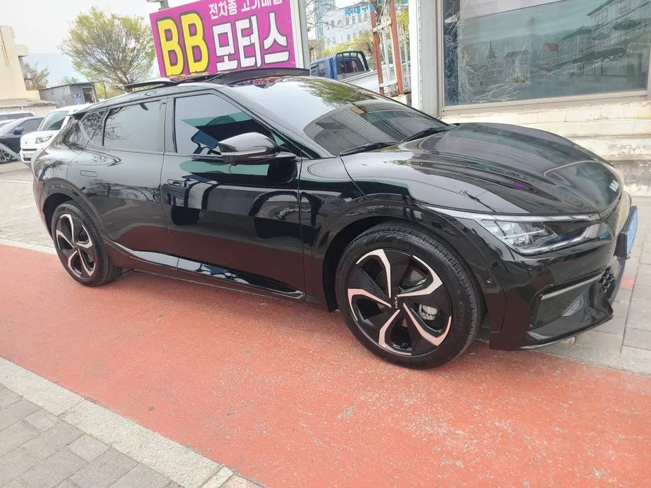 Kia EV6 — фото 6