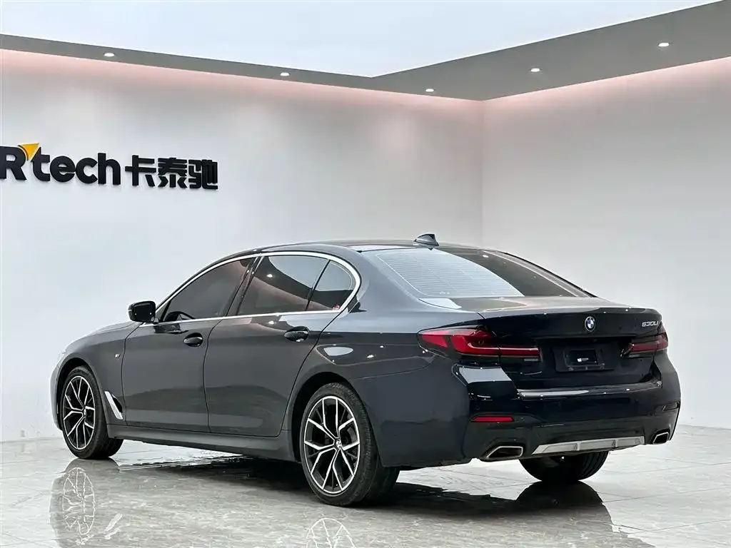 BMW 5 Series — фото 2
