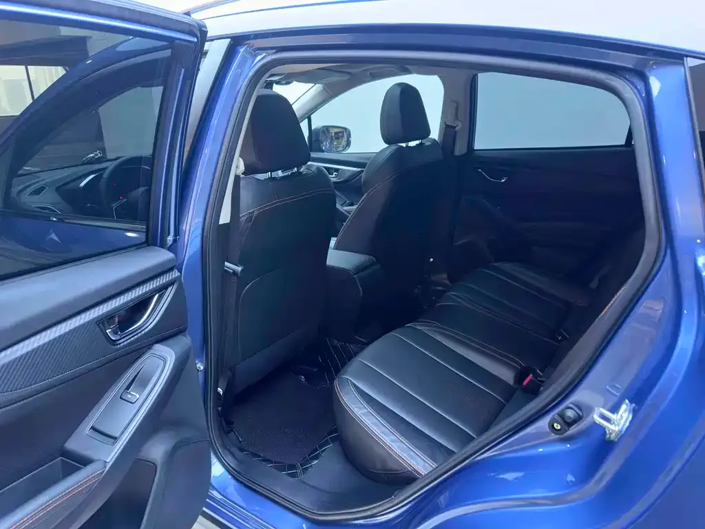 Subaru XV — фото 8