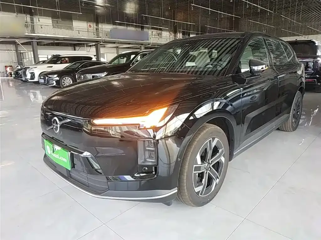 Volvo XC70 Plug-in Hybrid — фото 6