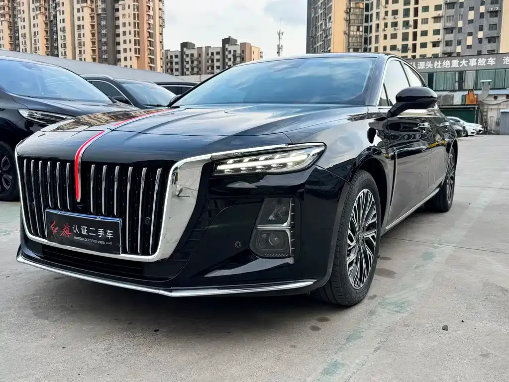 Hongqi H5 — фото 1
