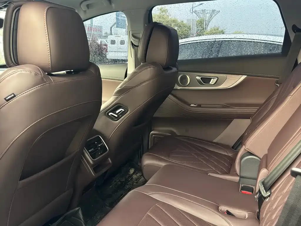 Chery Tiggo 8 PRO — фото 3