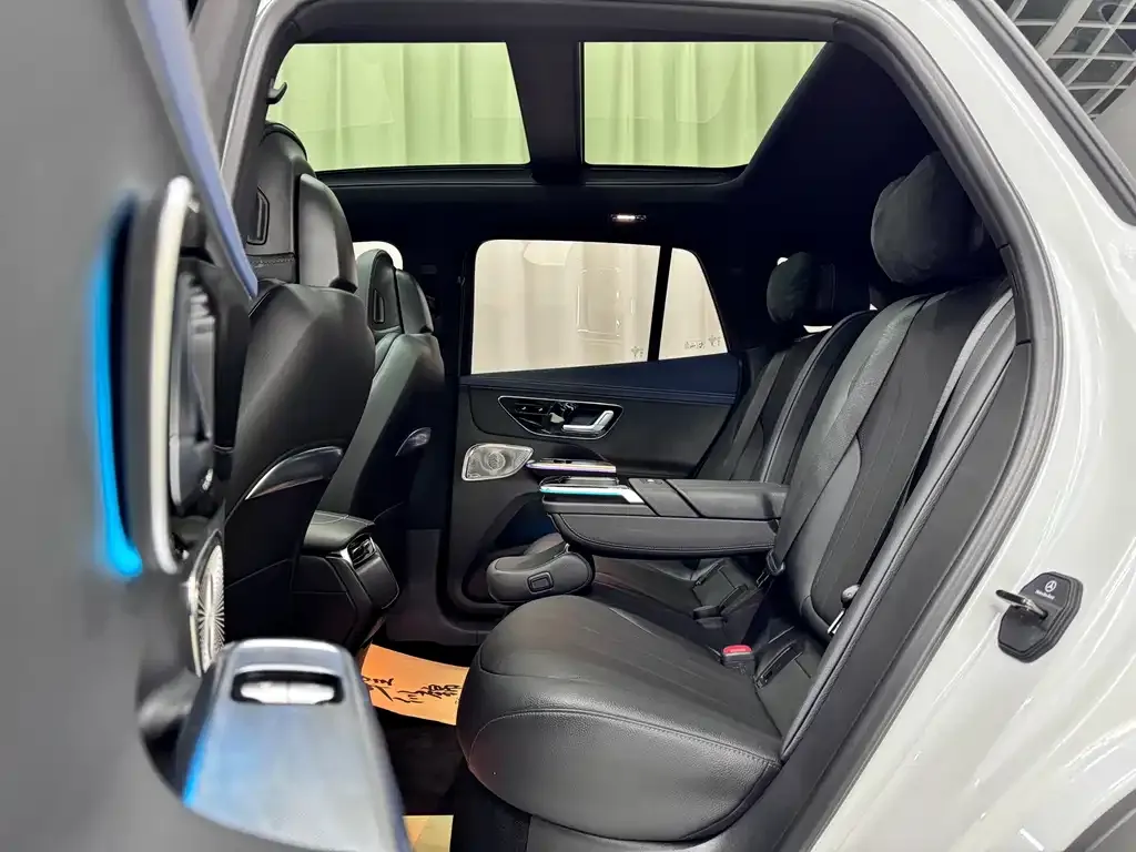 Mercedes-Benz EQE SUV — фото 2
