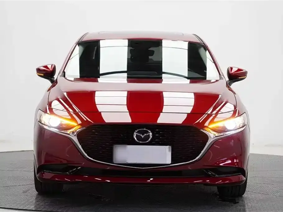 Mazda 3 Axela — фото 3