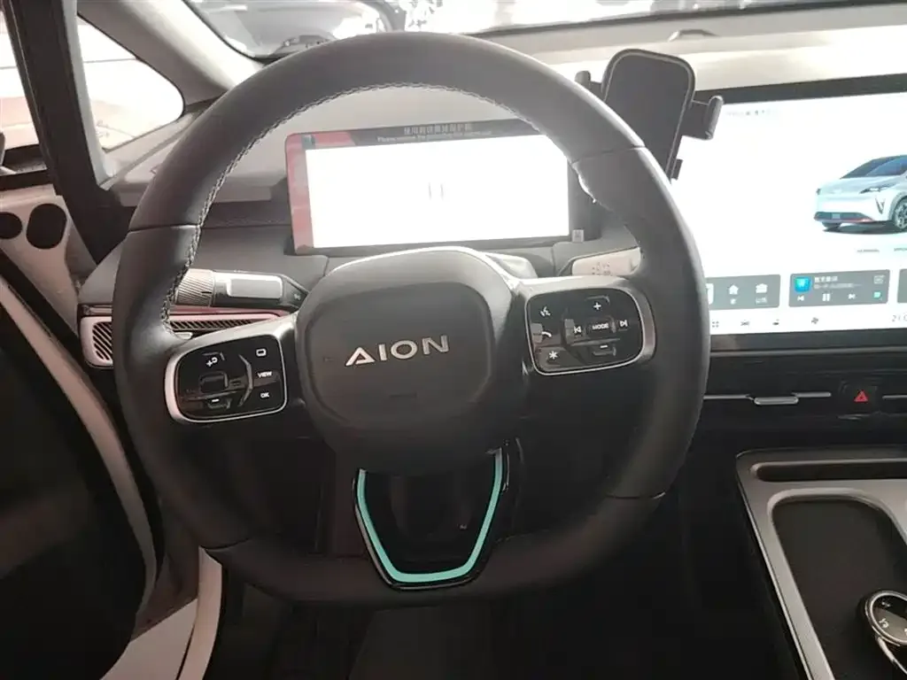 Aion Y — фото 3