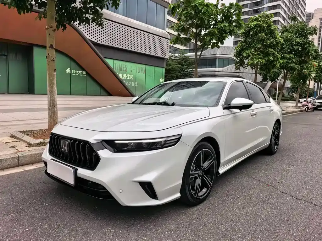 Honda Inspire — фото 1