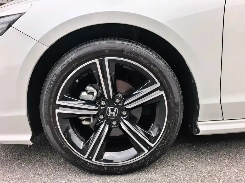 Honda Inspire — фото 10