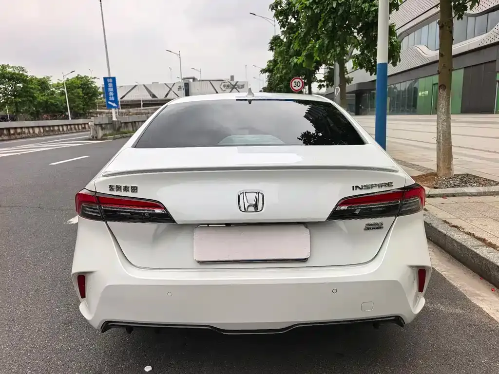 Honda Inspire — фото 4
