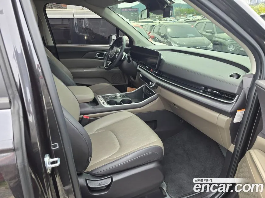 Kia Carnival — фото 10