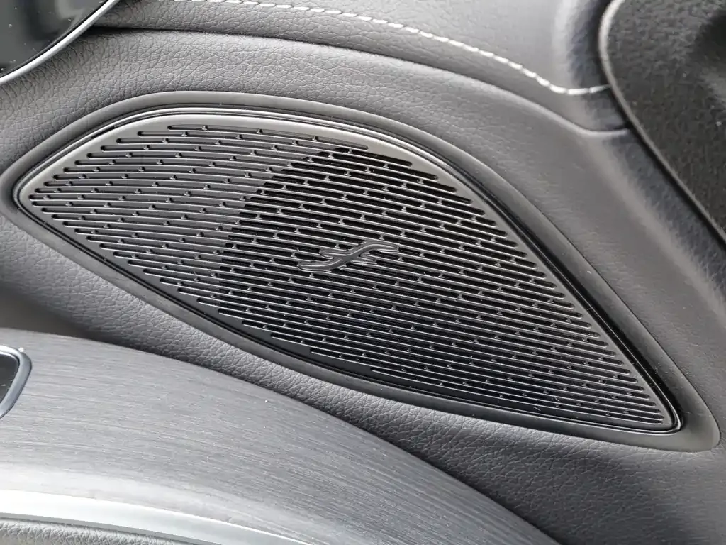 Mercedes-Benz EQS — фото 10