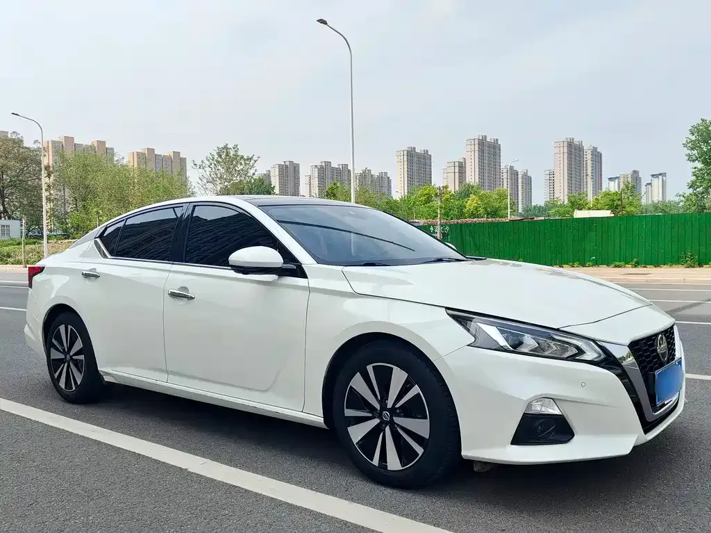 Nissan Teana — фото 3