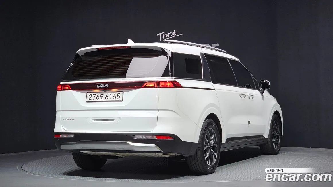 Kia Carnival — фото 2