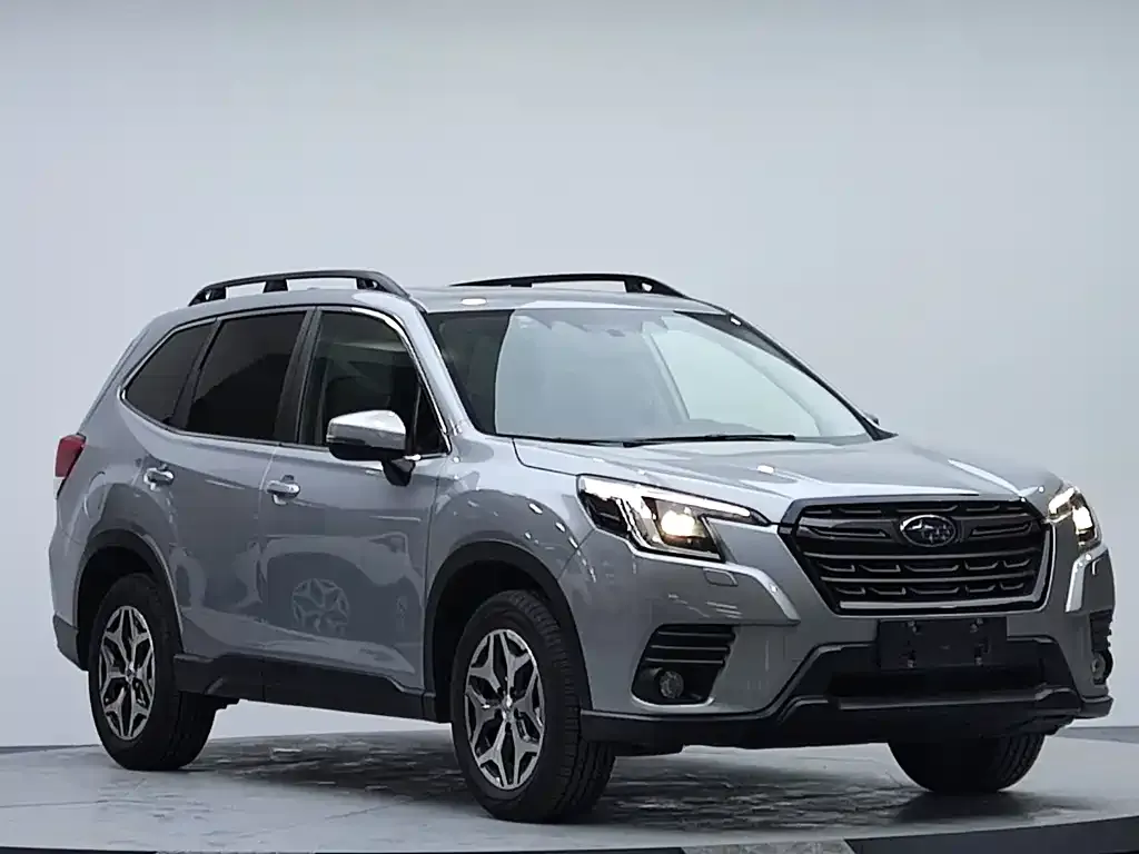 Subaru Forester — фото 6