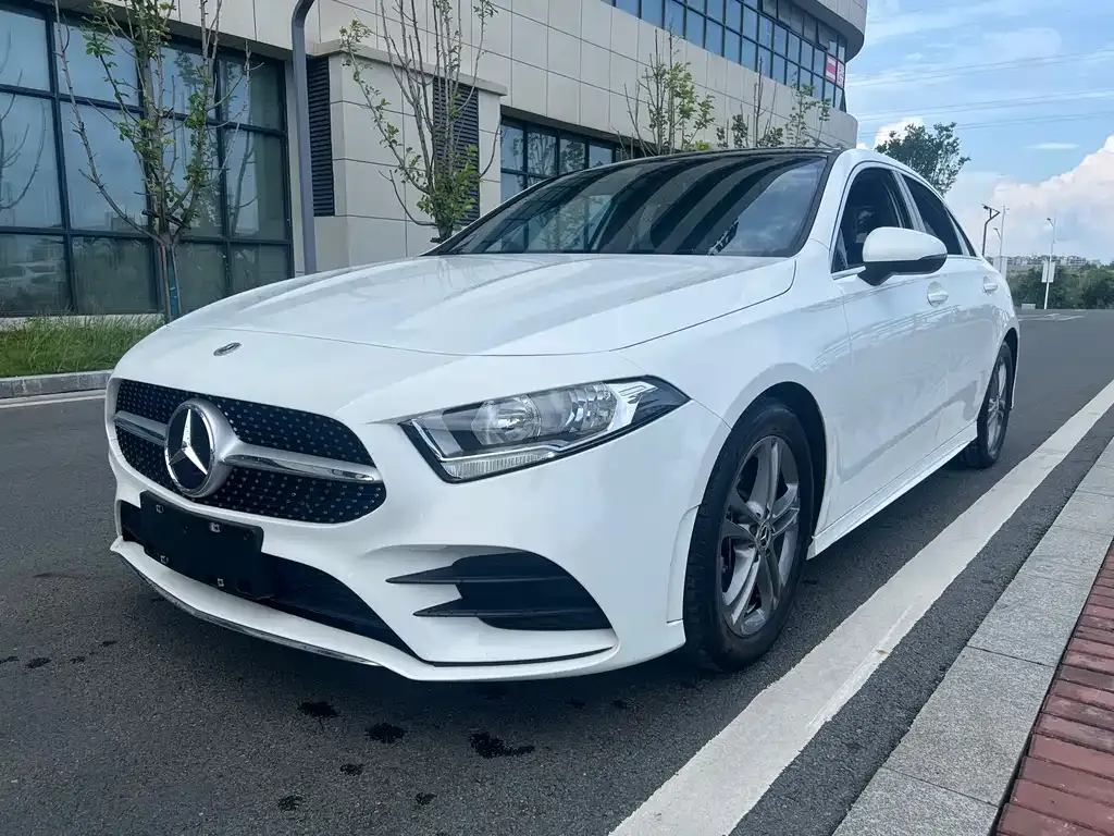 Mercedes-Benz A-Class — фото 1