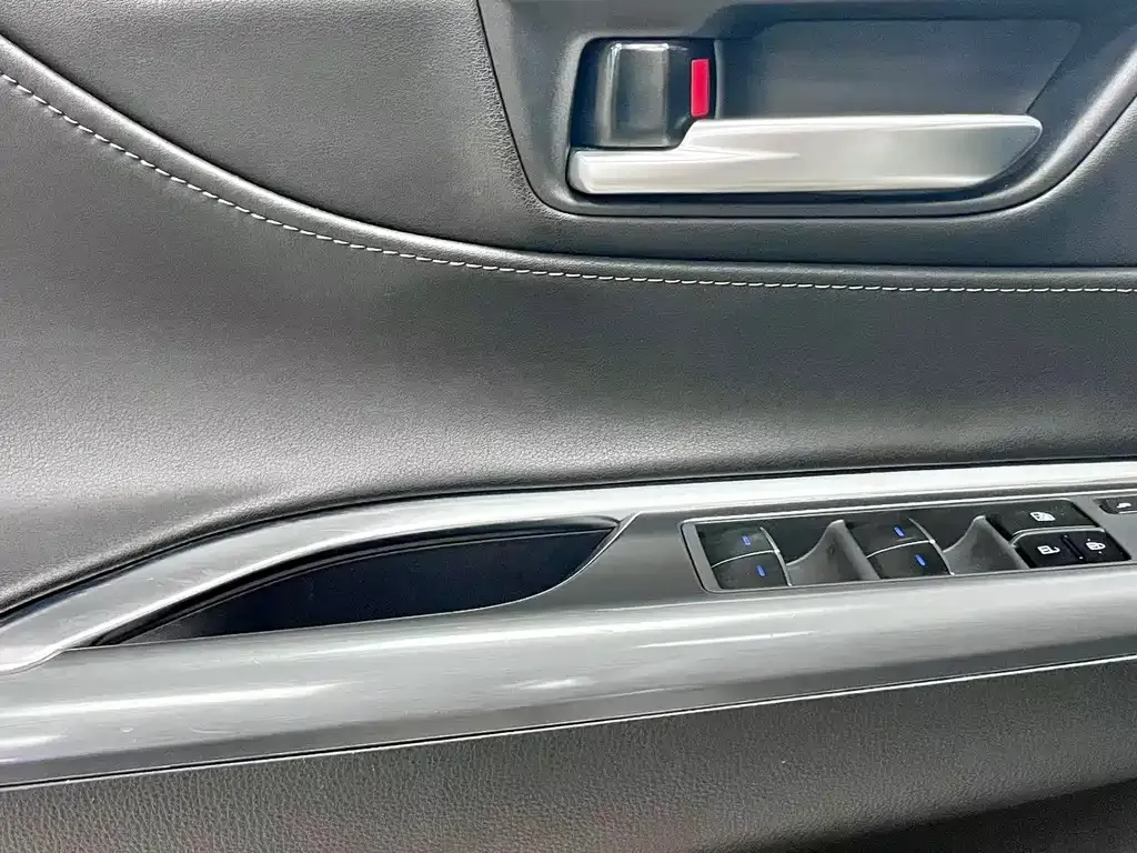 Toyota Venza — фото 5