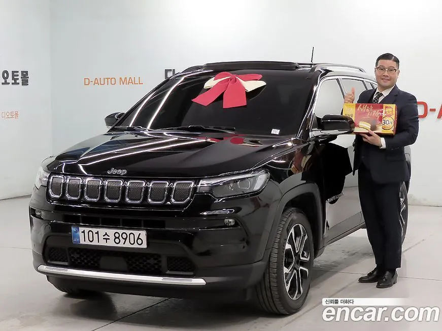 Jeep Compass — фото 1