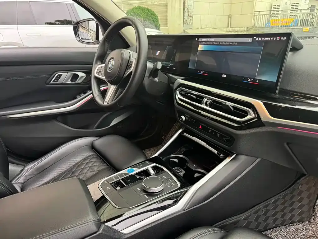 BMW i3 — фото 8