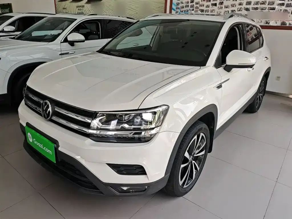 Volkswagen Tharu — фото 1