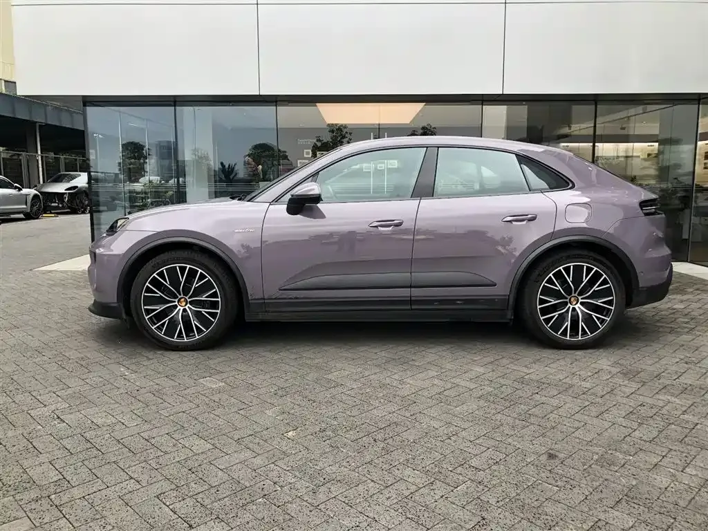 Porsche Macan EV — фото 10