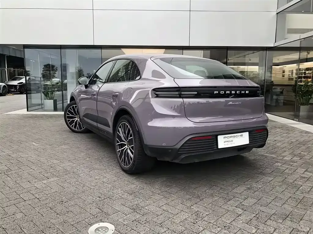 Porsche Macan EV — фото 7