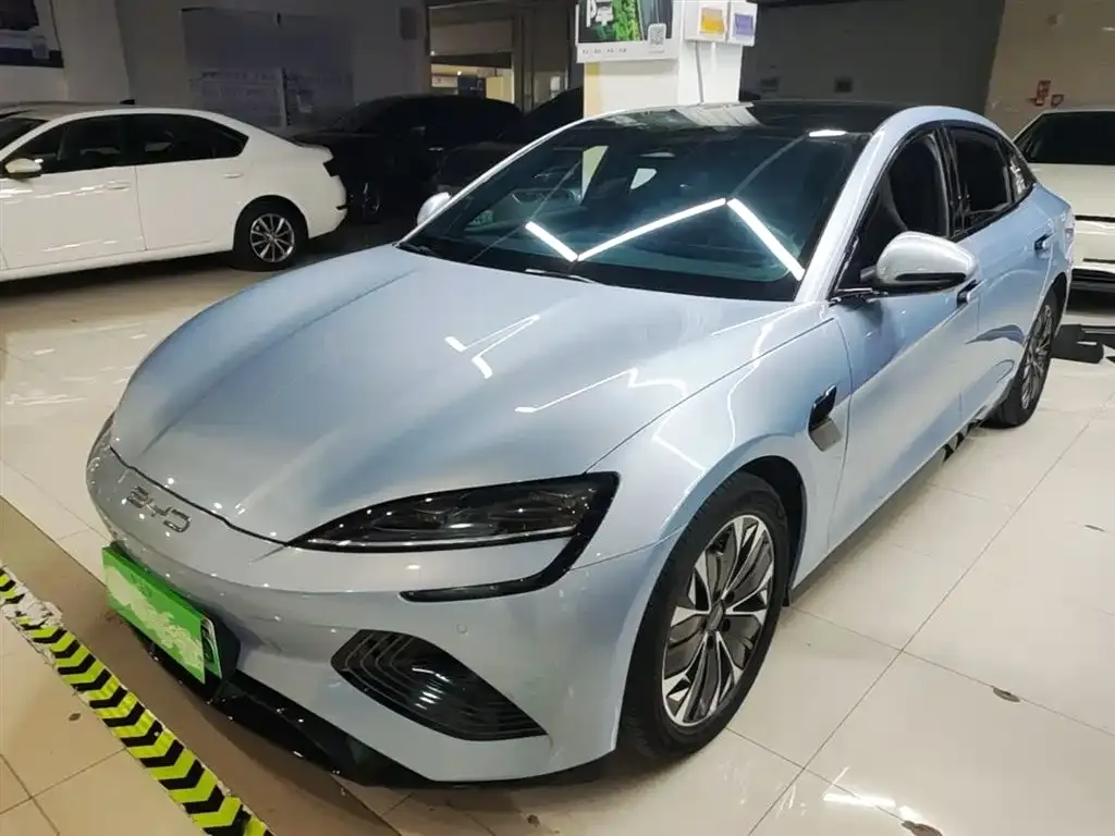BYD Seal — фото 3