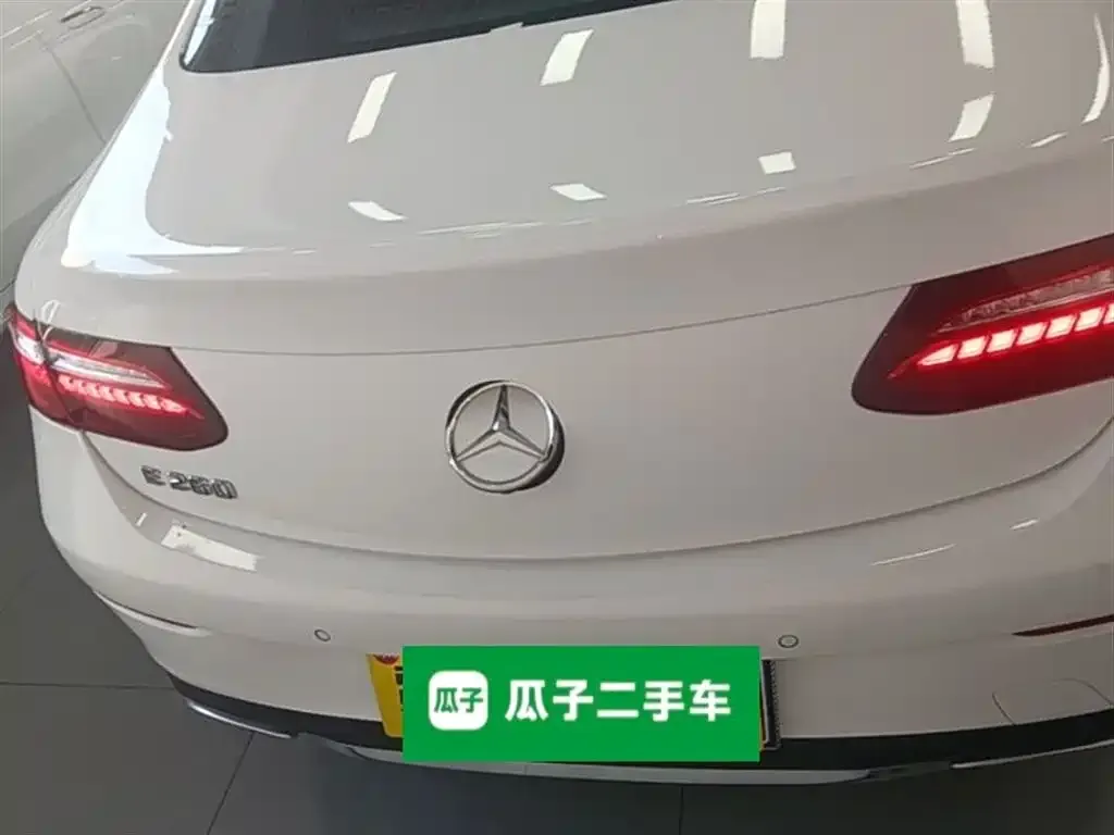 Mercedes-Benz E-Class (Import) — фото 3