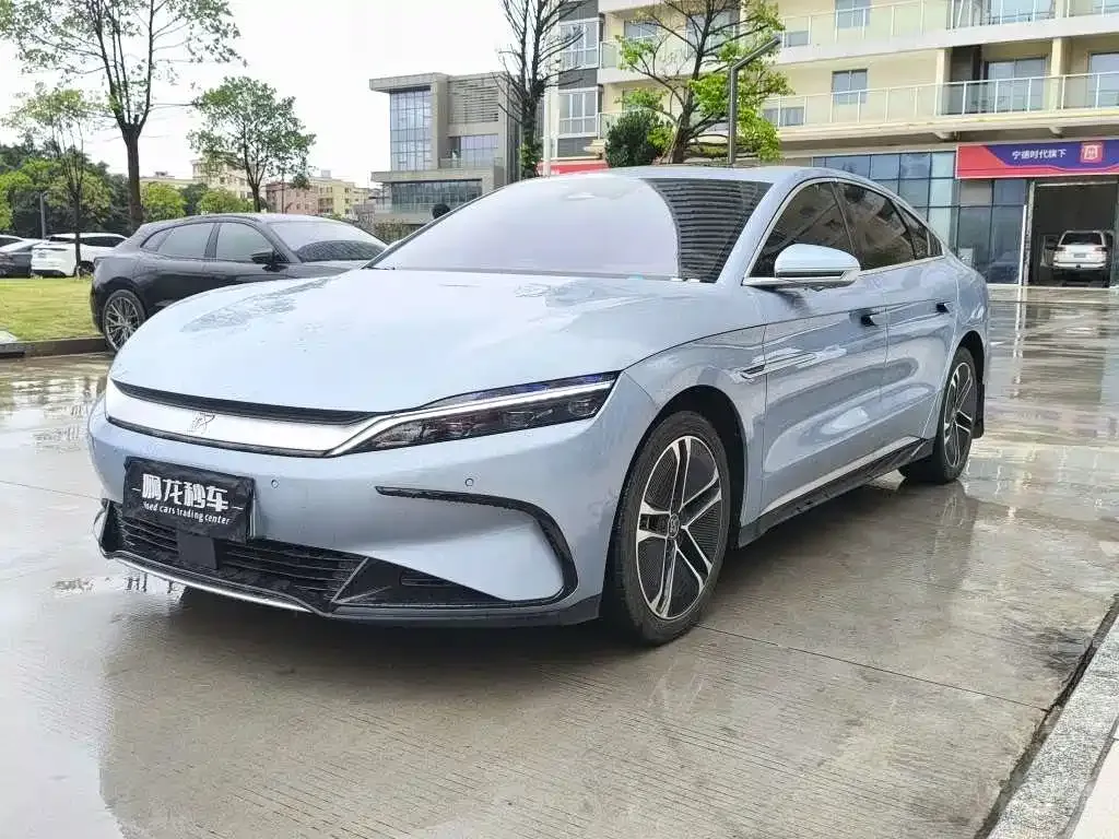 BYD Han — фото 1