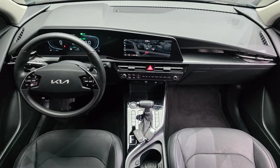 Kia Niro — фото 10