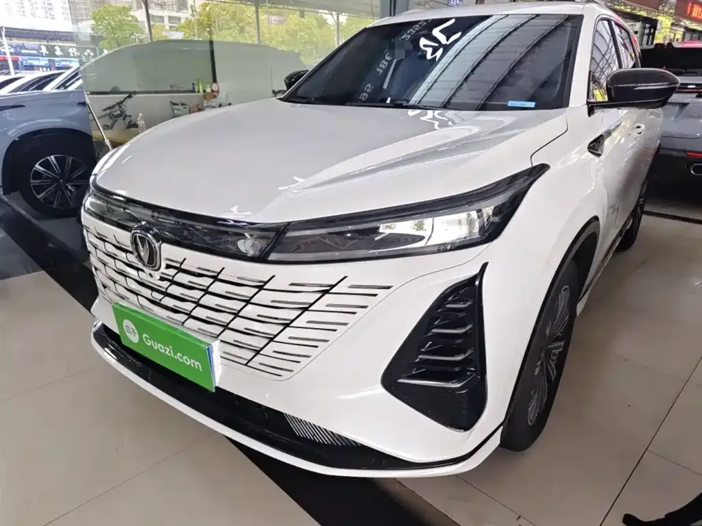 Changan CS75PLUS — фото 4