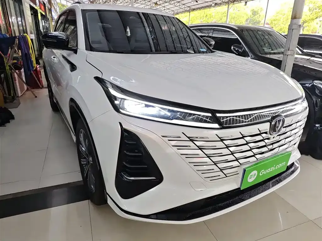 Changan CS75PLUS — фото 10