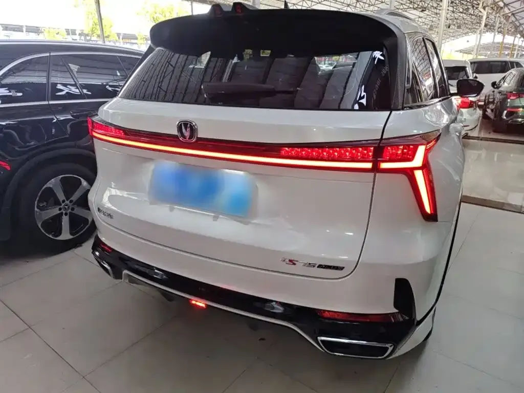 Changan CS75PLUS — фото 9