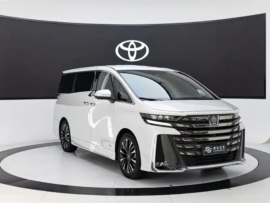 Toyota Vellfire — фото 10