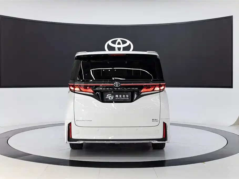 Toyota Vellfire — фото 4