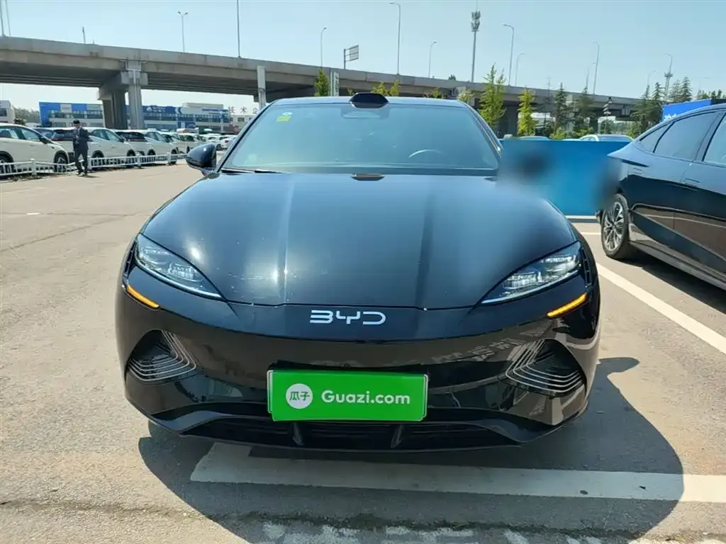 BYD Seal — фото 6
