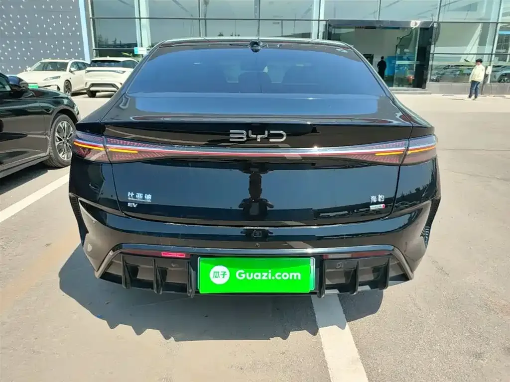 BYD Seal — фото 10