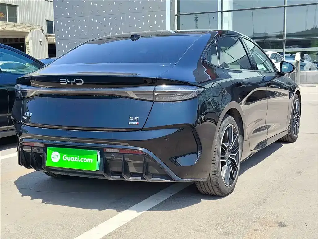 BYD Seal — фото 8