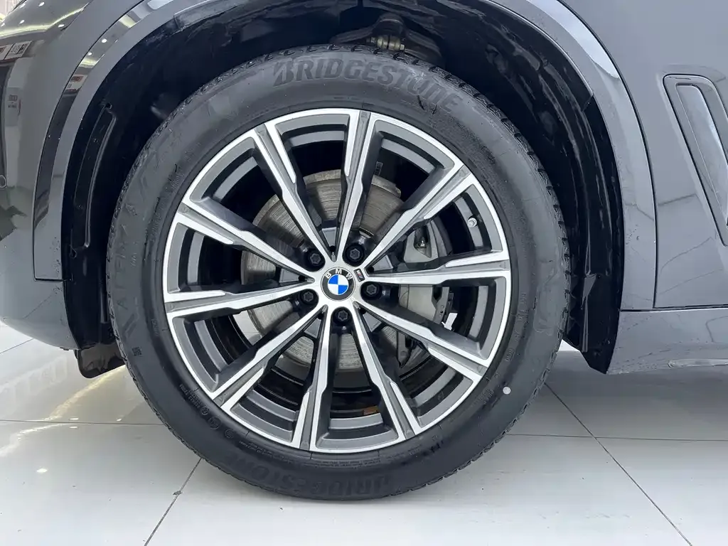 BMW X5 (Import) — фото 7