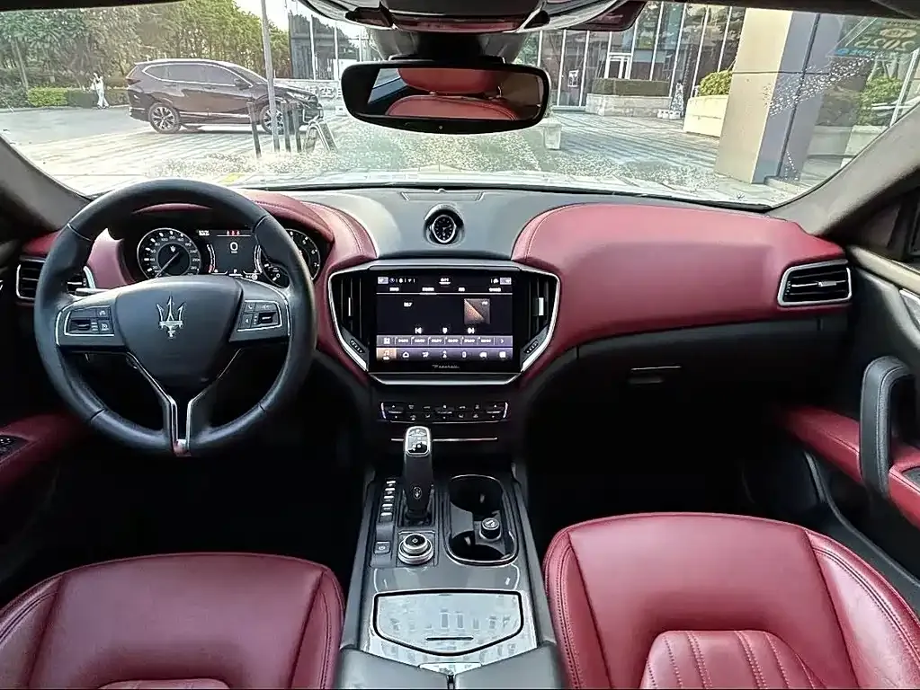 Maserati Ghibli — фото 9