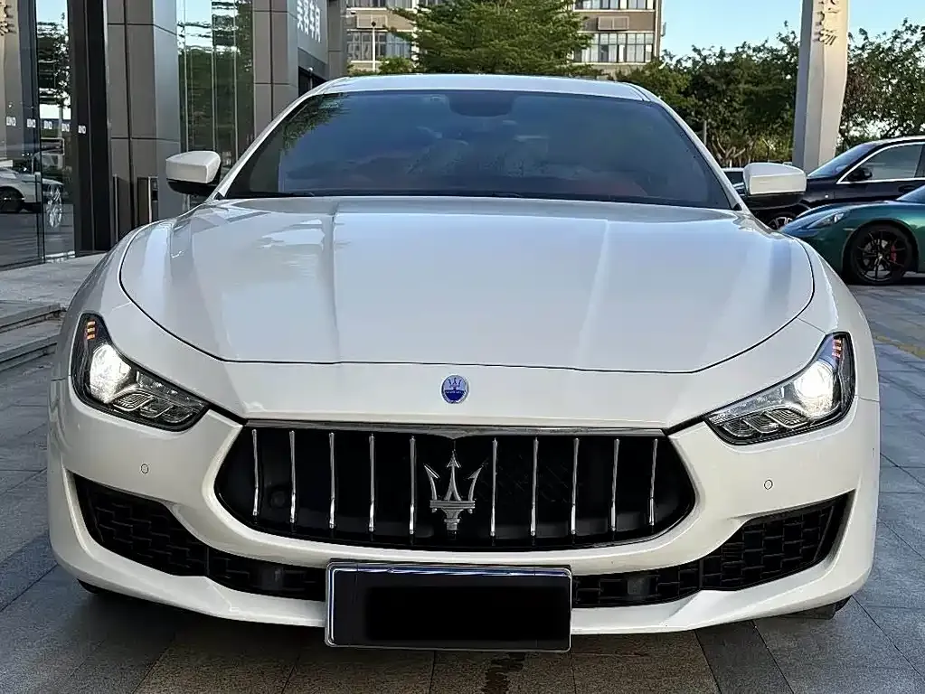 Maserati Ghibli — фото 7