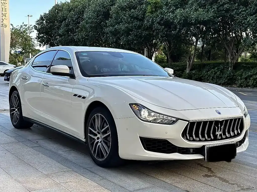 Maserati Ghibli — фото 5
